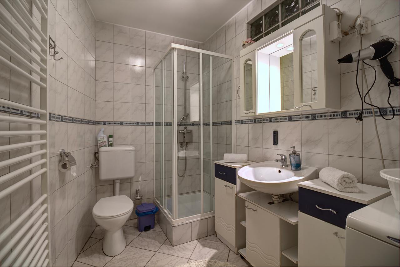 Oazis Apartman Eger Zewnętrze zdjęcie